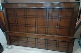 Double bed / bed set/furniture/king size bed/wooden bed