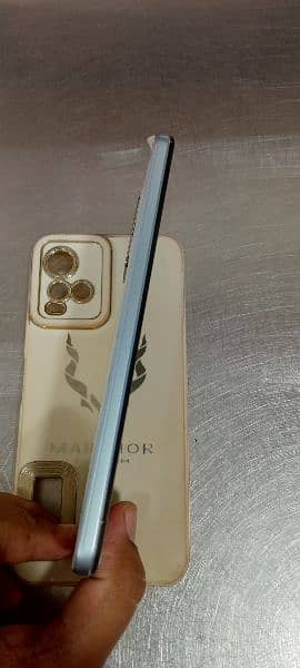VIVO y33s condition 10/8 set & charger only 5