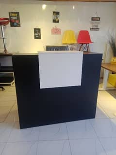 Reception Desk/Counter Table 0