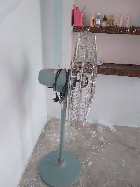 Bed Fan And dish 1