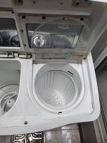 Semi automatic washing machine 3