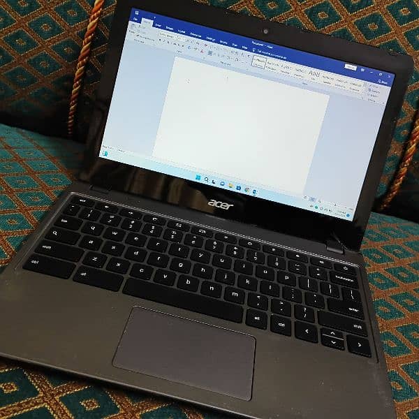 Windows 11 Pro Laptop 2