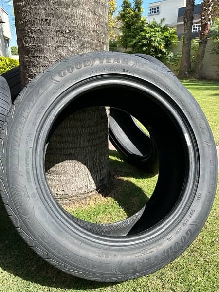 goodyear tyre 215/R17/55 1