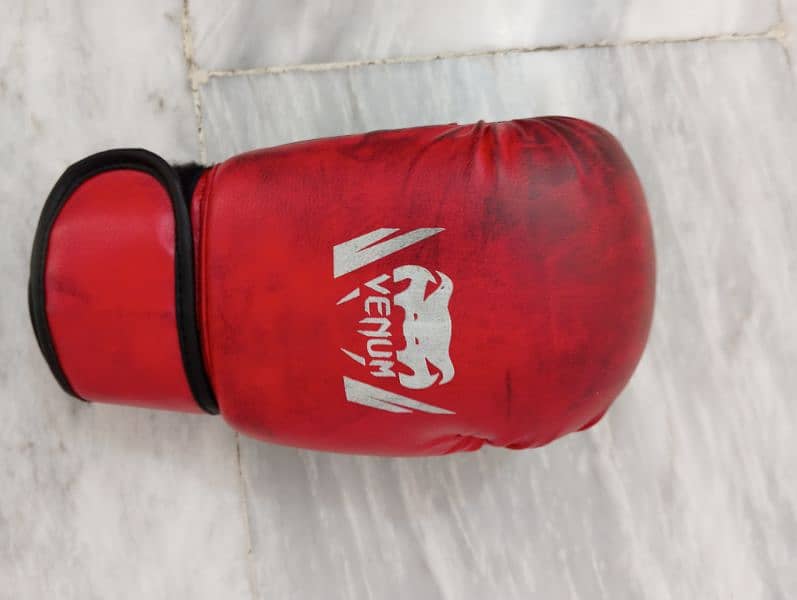 Venum 12 OZ Medium black shade red boxing gloves and defender 6