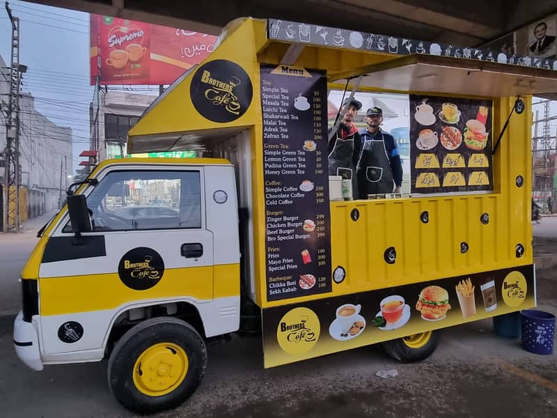 Food Truck With Luxury Mettalic IN-built kicthen for Sale 3