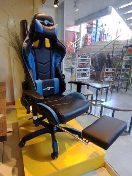 Gaming Chair with footrest/Gaming Chair 1