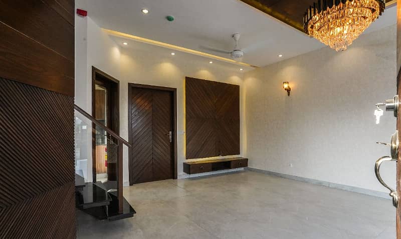 05 Marla Luxury Designer House Available For Rent 15