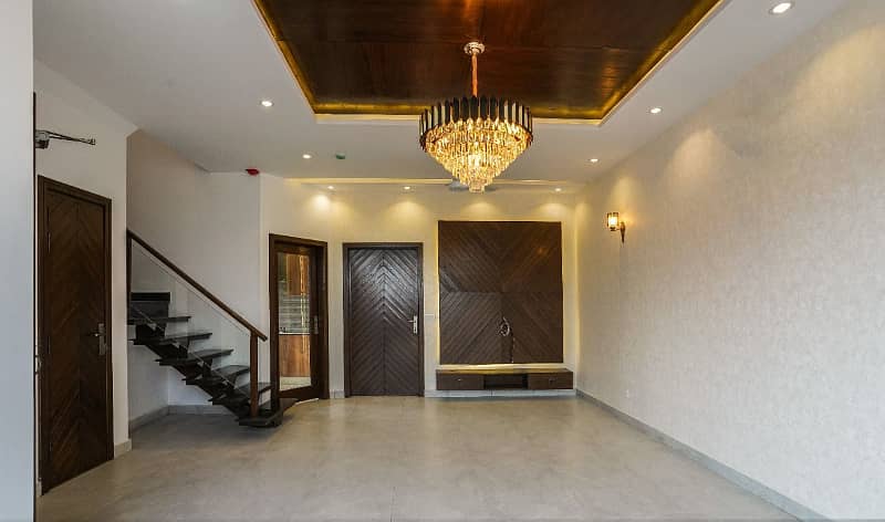 05 Marla Luxury Designer House Available For Rent 25