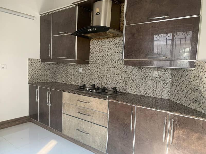 05 Marla Luxury Designer House Available For Rent 37