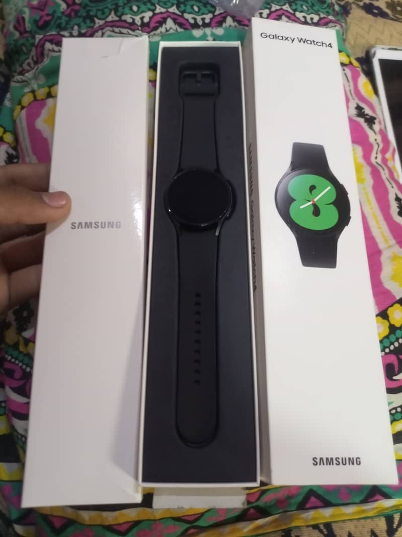 Galaxy watch 4 Australian 0