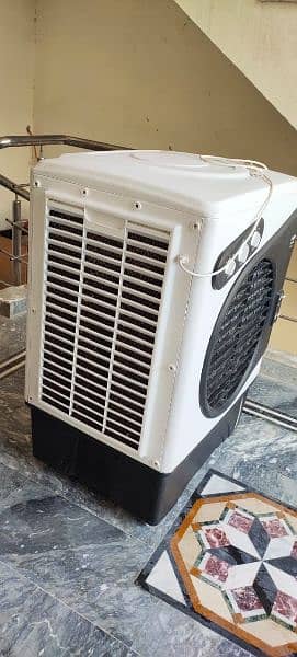 New 
Condition Super Asia Cooler For Sale 2