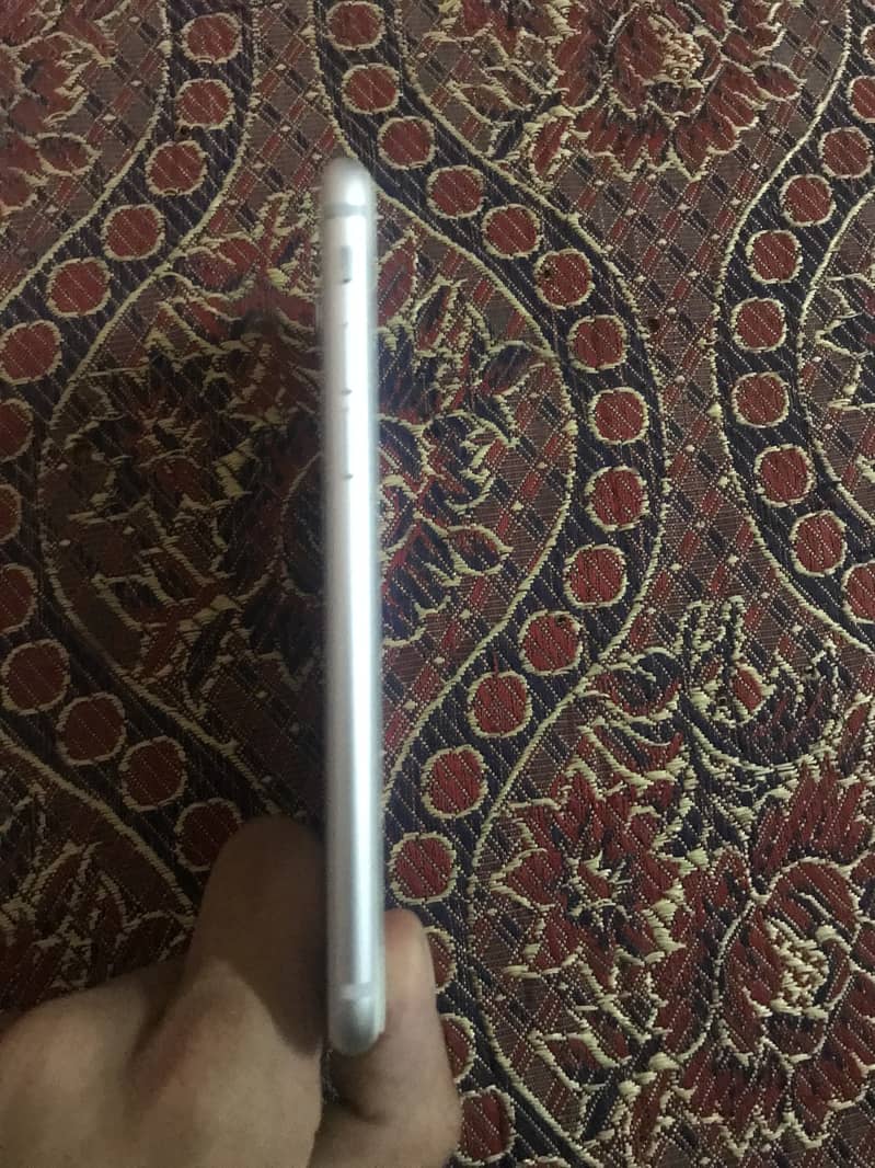 Iphone 8 Jv  10 by 9 condition Everything Original 2