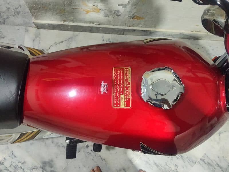 Genuine Fuel Tank and side covers 2