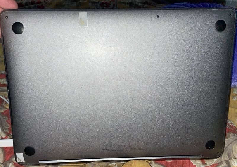 MacBook Pro 2017 model 2