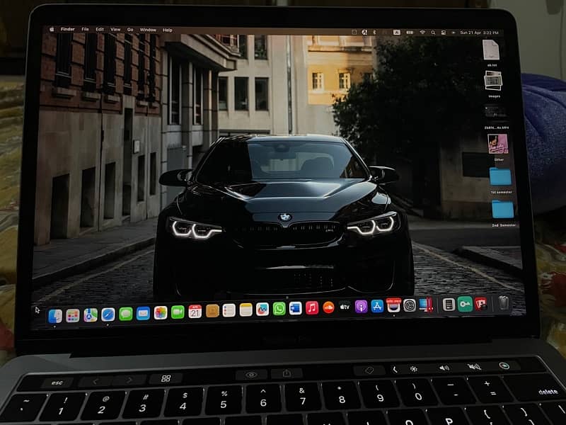 MacBook Pro 2017 model 4