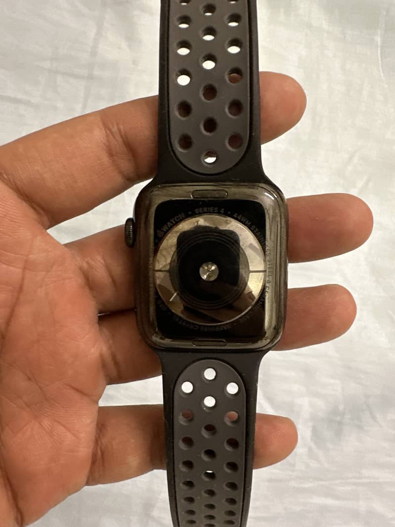 Apple Watch series 4 Stainless Steel (ss) with box 1