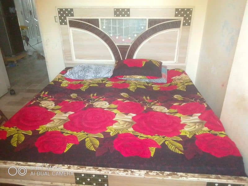 Double bed without mattress King size 4