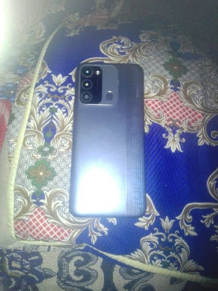 no box and charger only mobile 4gb ram 128gb rom urgent sale 5