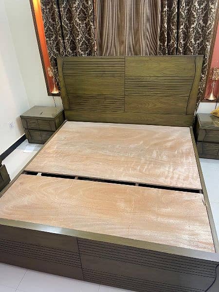 King size bed with side table and dressing table (molty foam mattress) 3