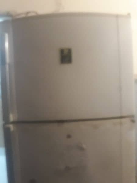 A dawlance refrigerator 2