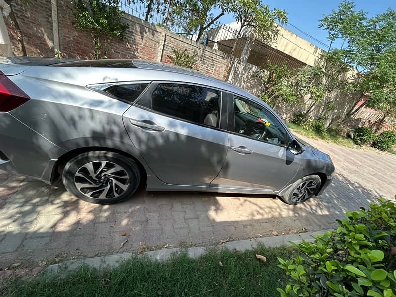 civic 2019 in good condition 8