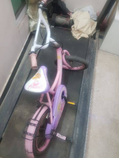new kids bicycle in excellent condition 1