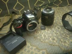 Nikon D500 with Wide-angle Lens 18-70 , For vlogging