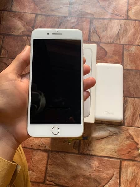 iPhone 7 Plus pti approved 10/10 condition & box and powerbank free 1