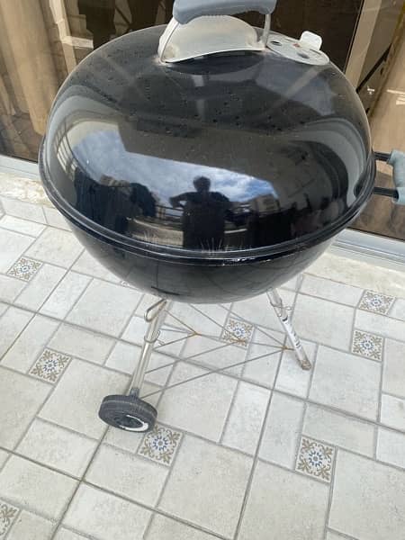 Weber charcoal grill perfect condition 1