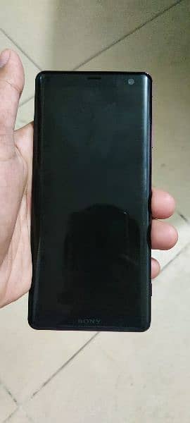 Sony Xperia xz3 1