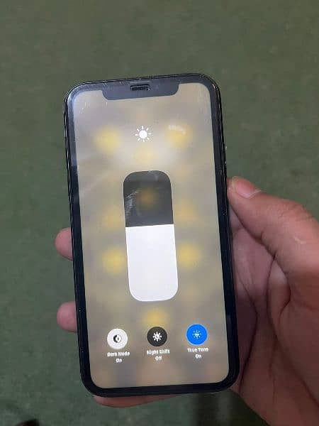 iPhone 11 non pta phone with Box 2