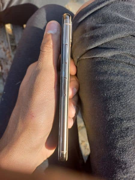 I phone xs for sale 3