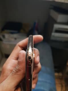 i phone xs 64 gb 81battery health no open no repair