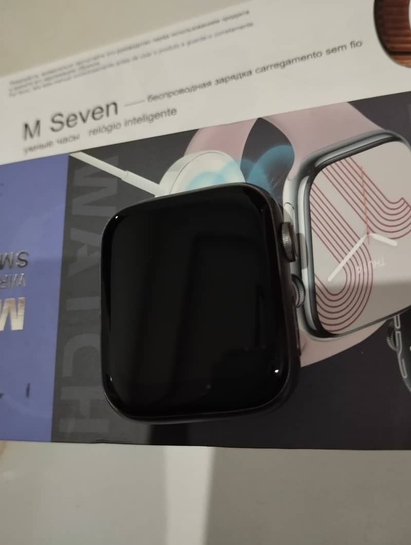 M seven smart watch 3