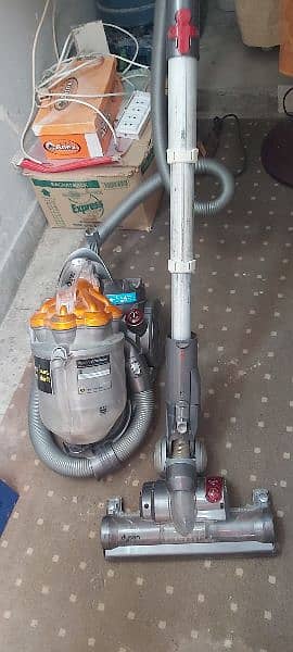Vacuum cleaner with converter  110. ( DYSON company ) 3