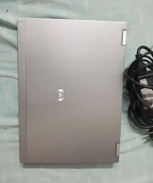 HP EliteBook 6930p 0