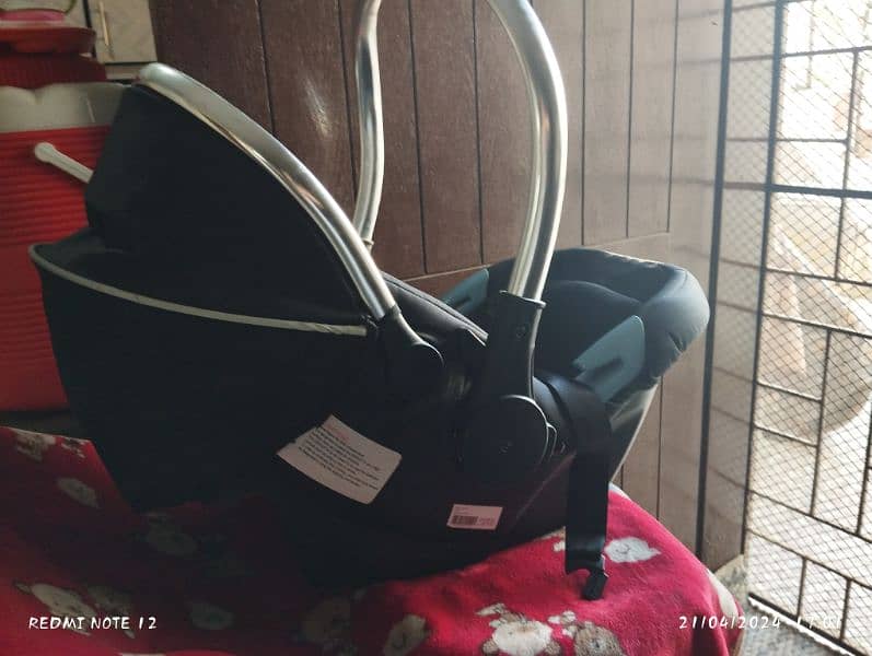 carry cot / car seat for babies 1