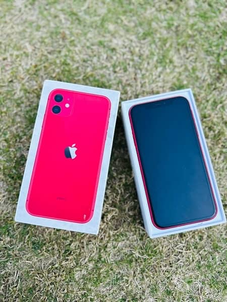 iPhone 11 pta approved physical dual 64 gb waterproof 10/10 0
