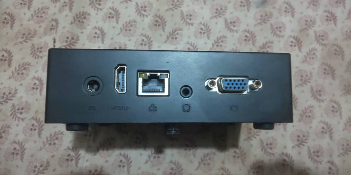 mini-PC ECS LIVA X Review: A Fanless Bay Trail-M 6