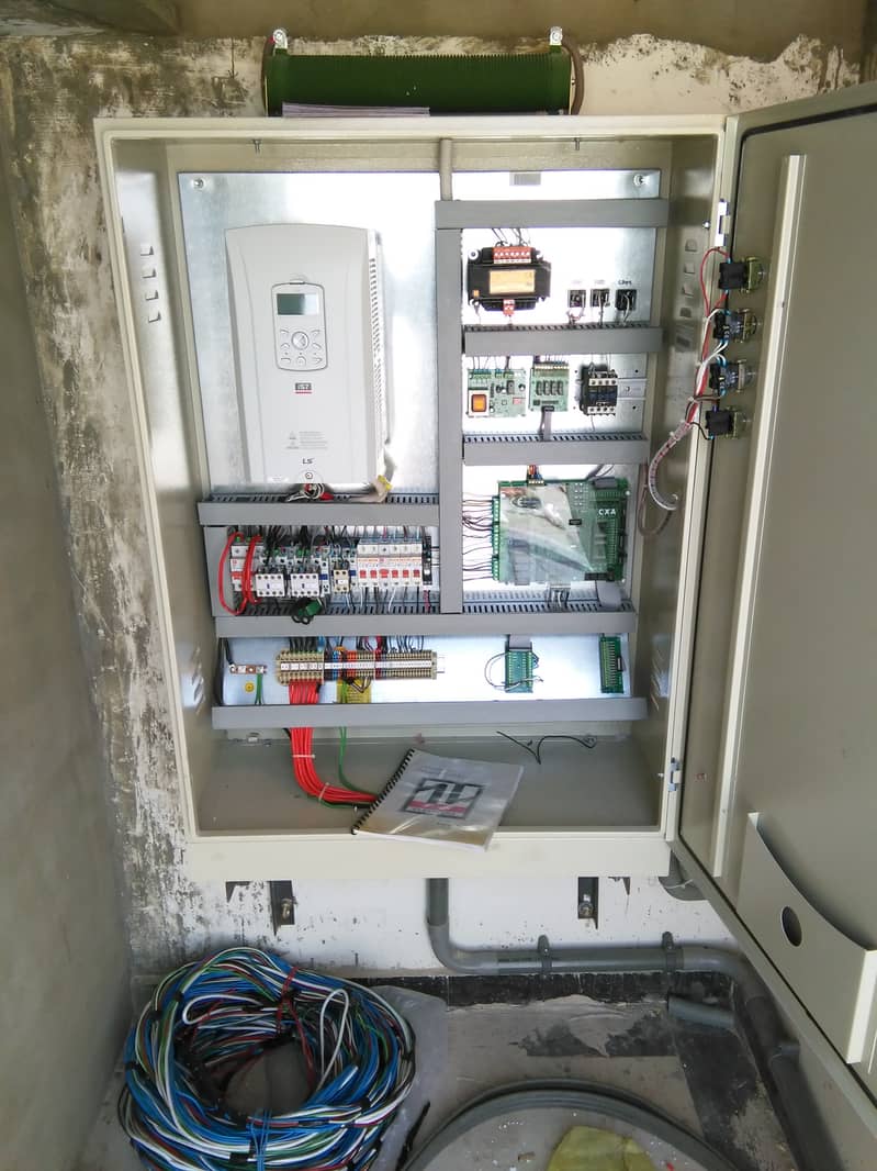 LIFT CARDS, INVERTERS, CONTROL PANEL 15
