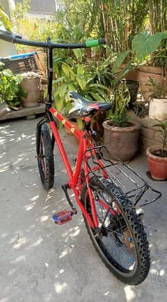 best condition only 6 month used jeniun phoenix frame 20 inch 0