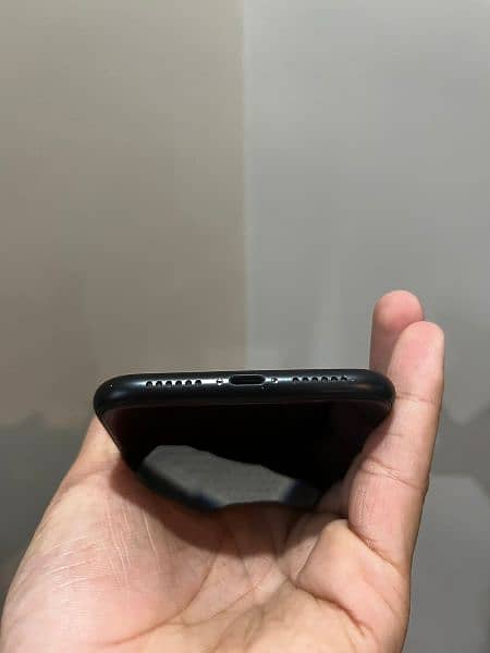 Iphone XR | 64GB JV | Non PTA water pack 5
