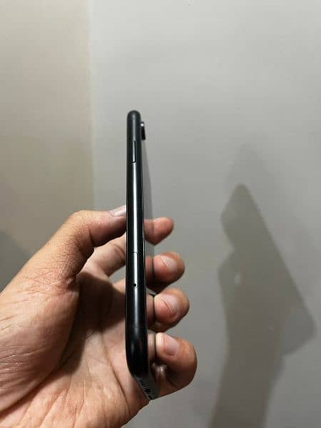 Iphone XR | 64GB JV | Non PTA water pack 6