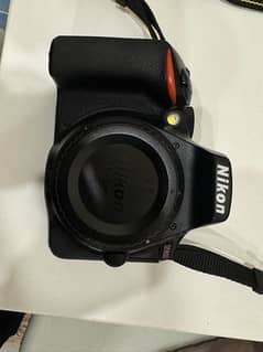 Nikon d5600 + Nikkor 50mm 1.8 + 18 - 55mm kit lens + Accessories 0