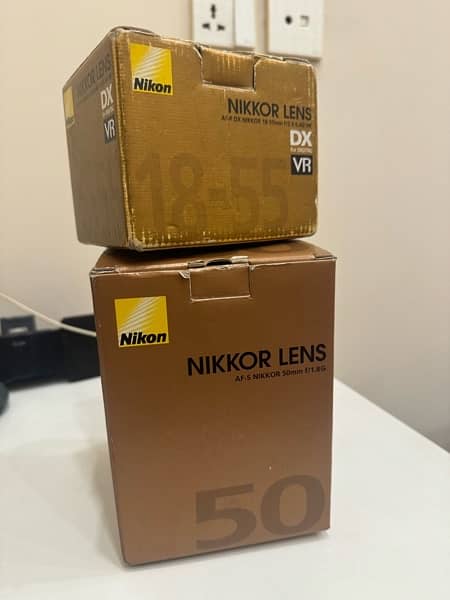 Nikon d5600 + Nikkor 50mm 1.8 + 18 - 55mm kit lens + Accessories 19