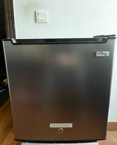 Single Door Refrigerator - GNR 183 SS