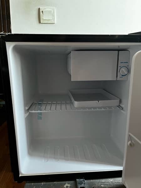 Single Door Refrigerator - GNR 183 SS 3