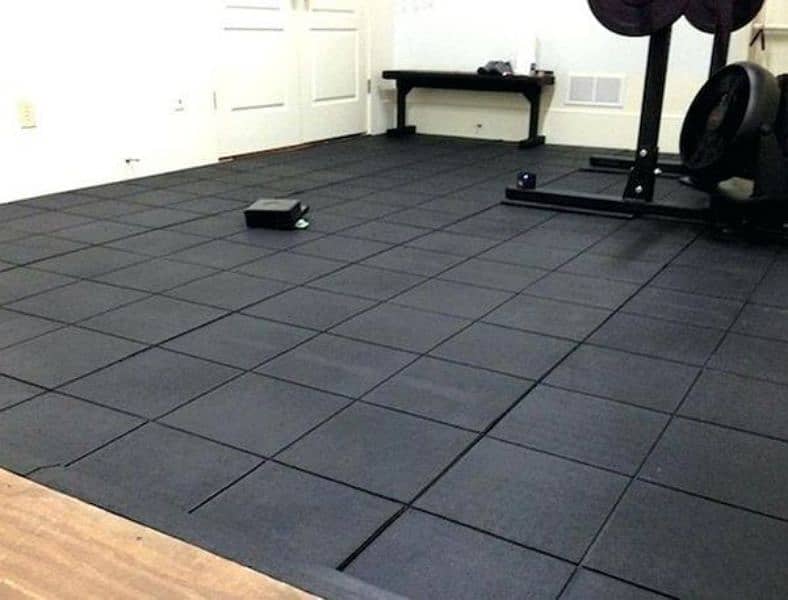 Gym rubber tile available 20"x20" 5