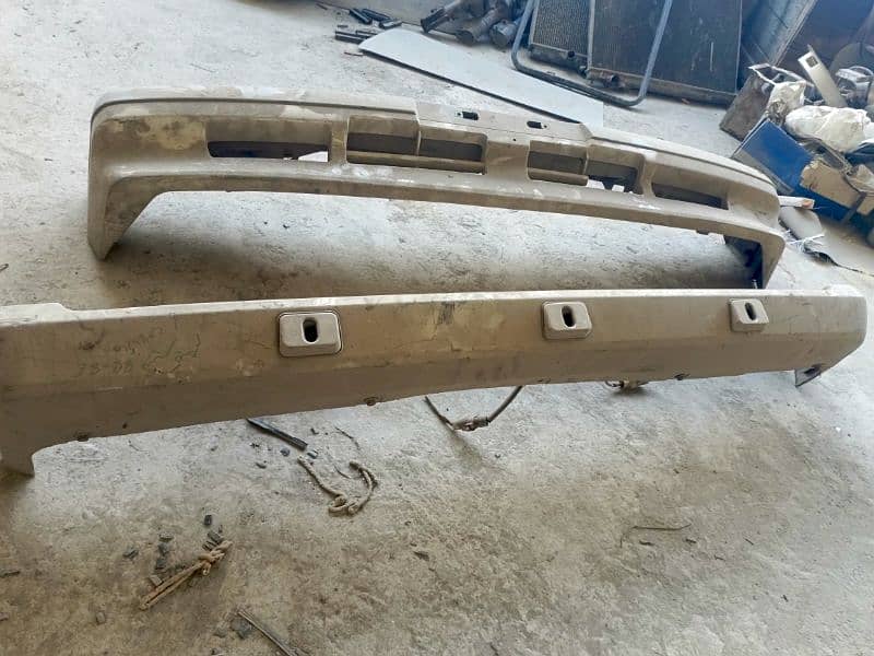 88 model Toyota haiac frant or back bumper 0