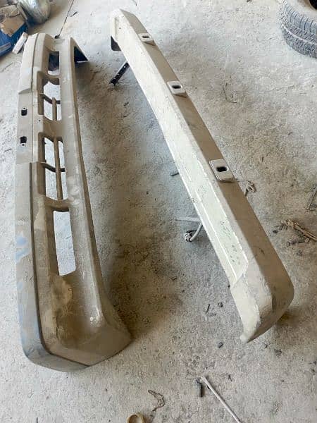 88 model Toyota haiac frant or back bumper 1